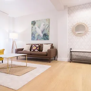 https://etxaniz-apartment-by-people-rentals.basquecountryhotels.org